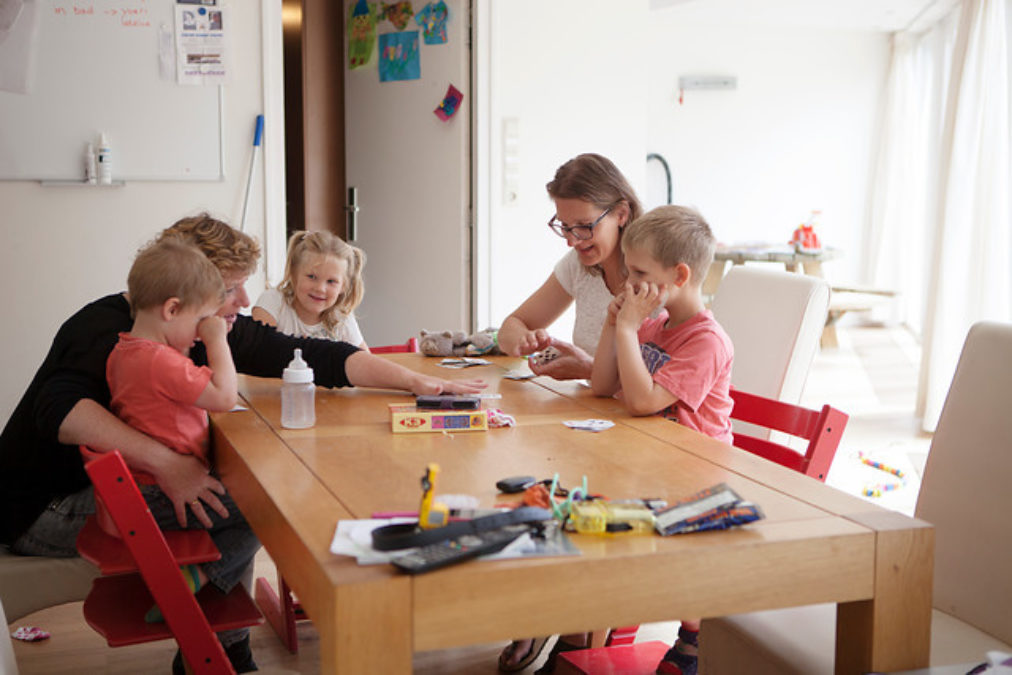 Spel Aan Tafel Foto Anneke Hymmen